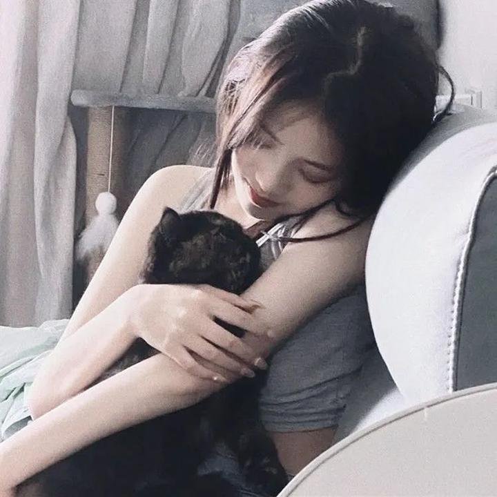 我爱你也爱他